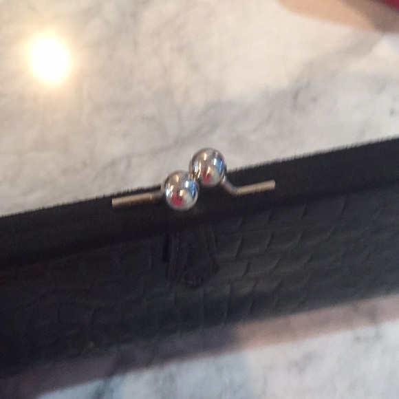 Black clutch - Picture 4 of 4